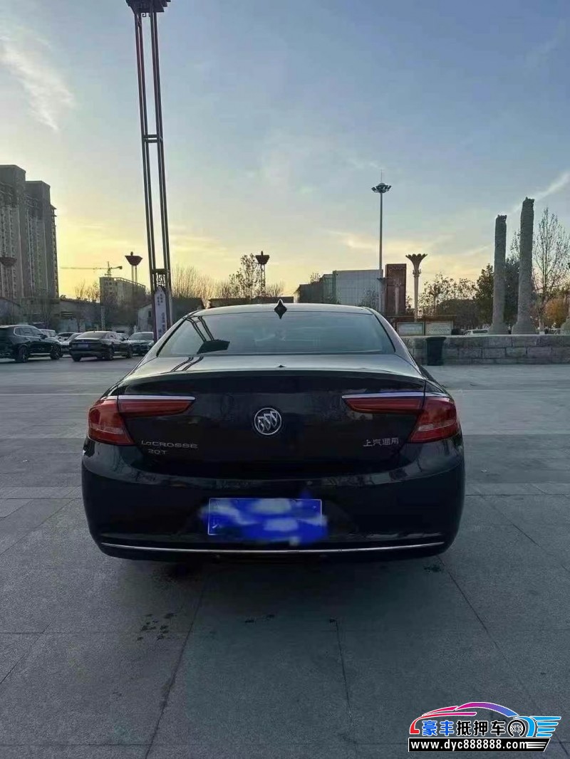 18年别克君越轿车抵押车出售