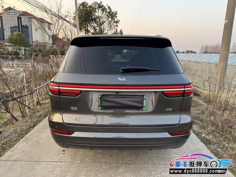 22年理想ONE轿车抵押车出售