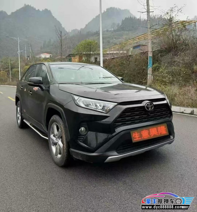 22年丰田RAV4荣放轿车抵押车出售