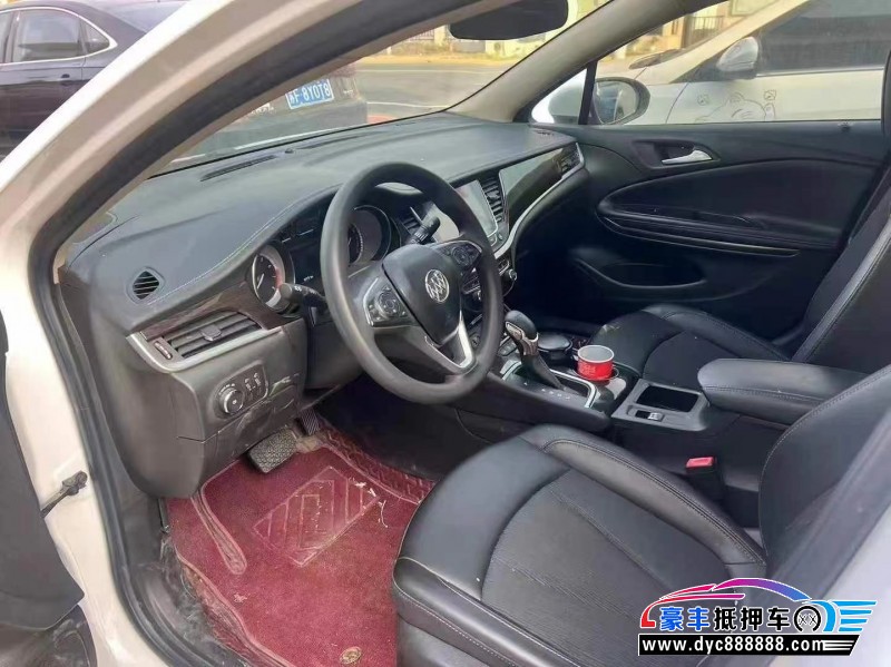 19年别克威朗轿车抵押车出售