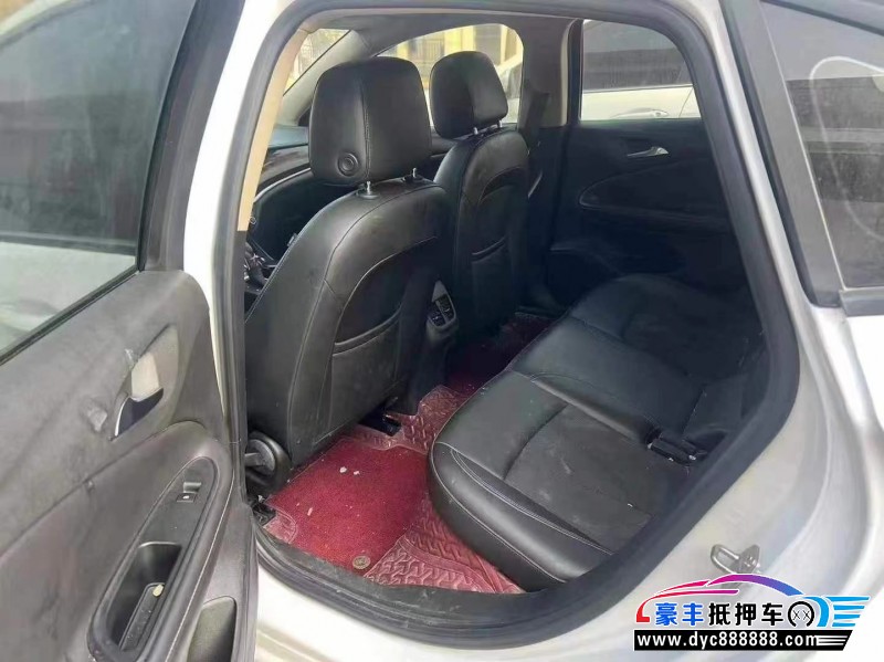 19年别克威朗轿车抵押车出售