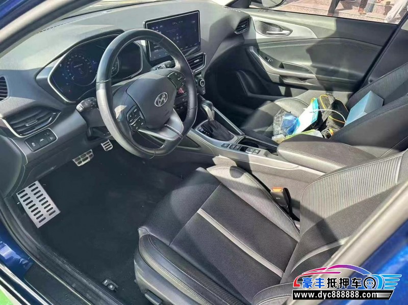 20年现代菲斯塔轿车抵押车出售