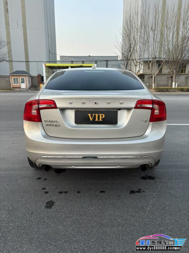 18年沃尔沃S60轿车抵押车出售