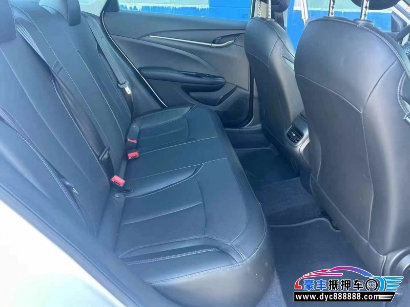 20年别克英朗轿车抵押车出售