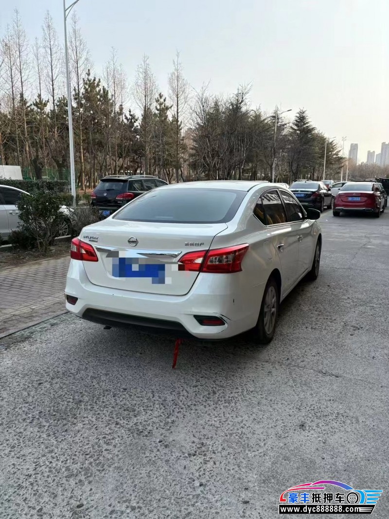 22年日产轩逸轿车抵押车出售