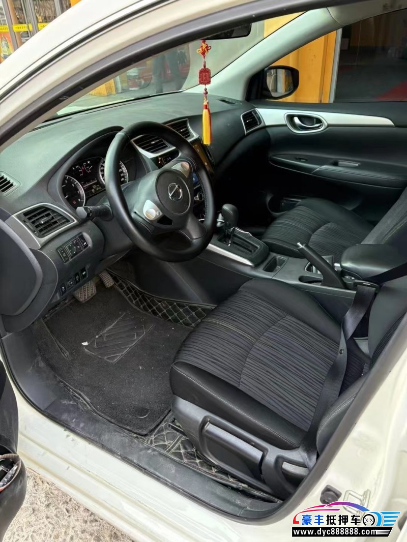 22年日产轩逸轿车抵押车出售