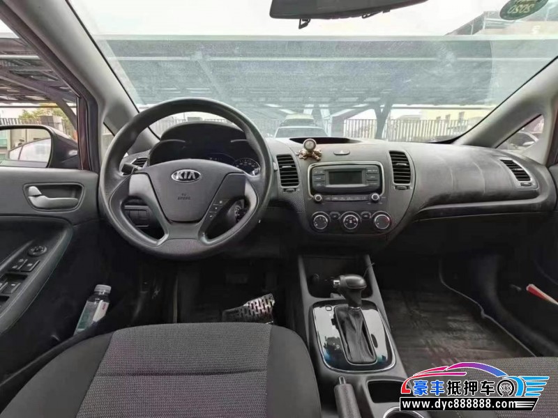 17年起亚K3轿车抵押车出售