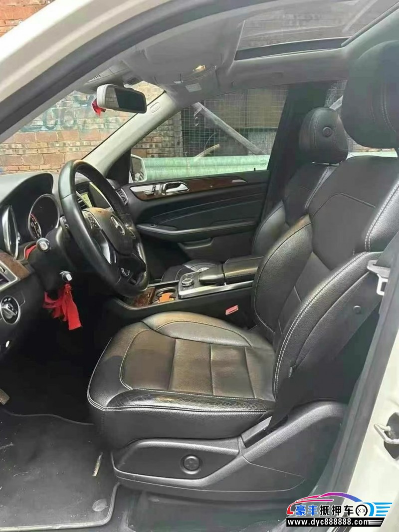 14年奔驰ML轿车抵押车出售