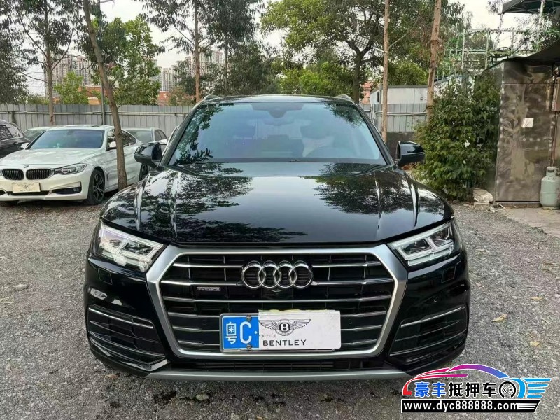 20年奥迪Q5轿车抵押车出售