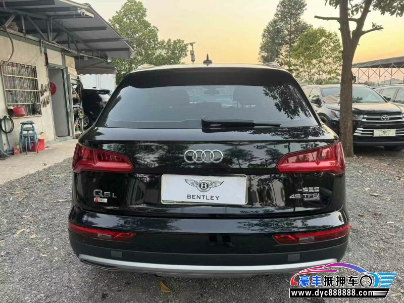 20年奥迪Q5轿车抵押车出售