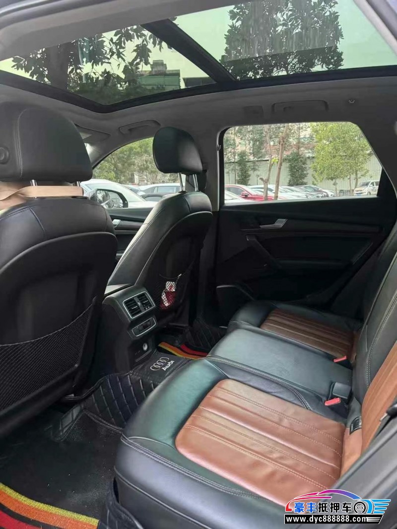 20年奥迪Q5轿车抵押车出售