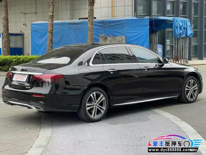 22年奔驰E轿车抵押车出售