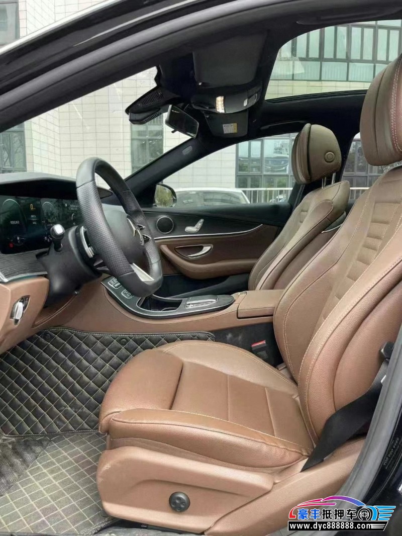 22年奔驰E轿车抵押车出售