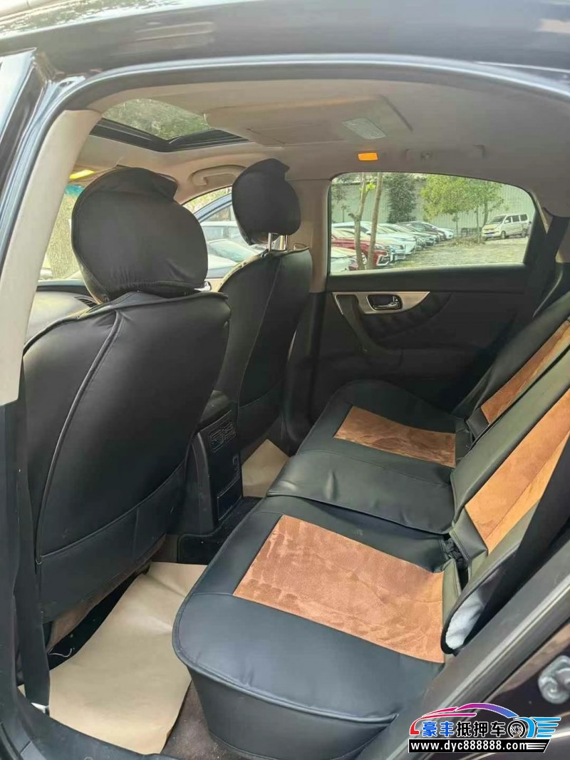 11年英菲尼迪FX35轿车抵押车出售