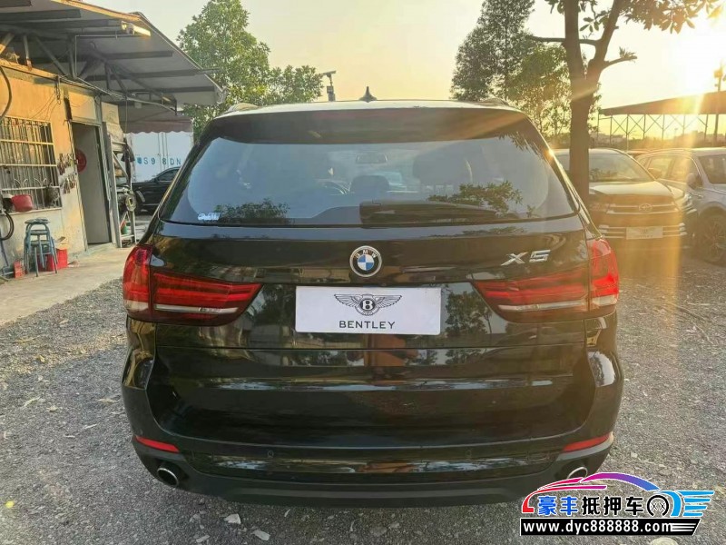 16年宝马X5轿车抵押车出售