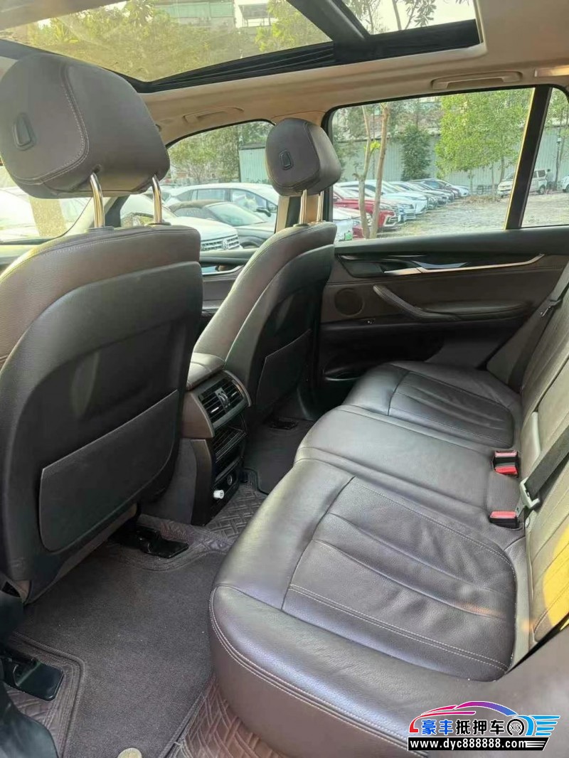 16年宝马X5轿车抵押车出售