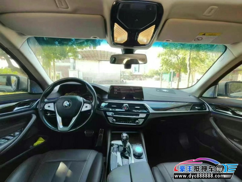 20年宝马5系轿车抵押车出售