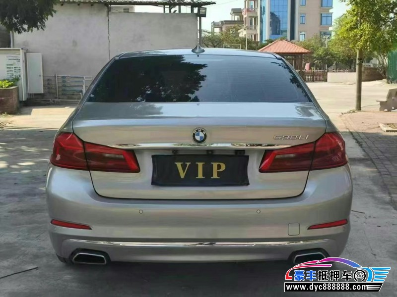 20年宝马5系轿车抵押车出售