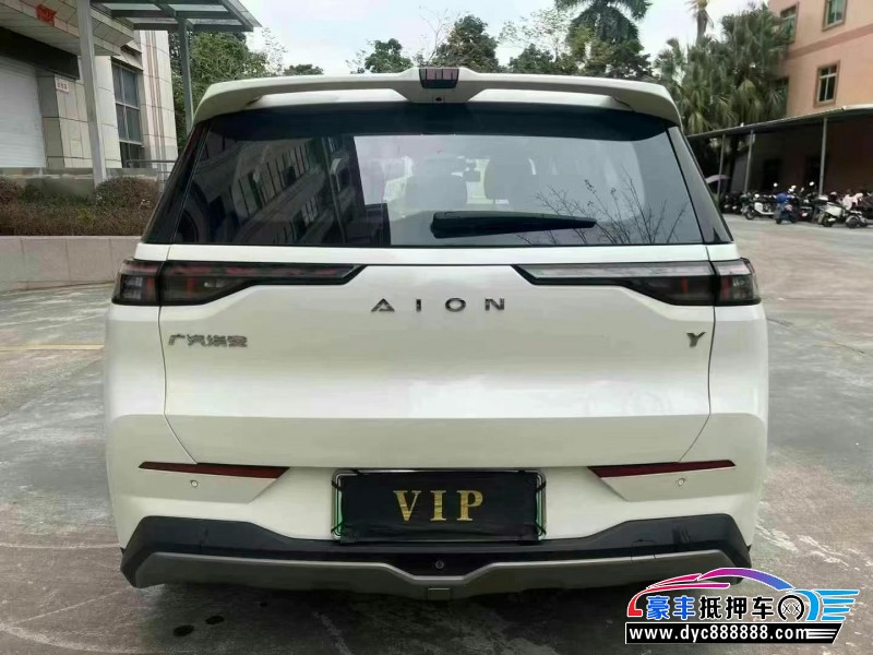 22年埃安Y70轿车抵押车出售