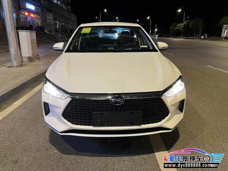 23年比亚迪E3轿车抵押车出售