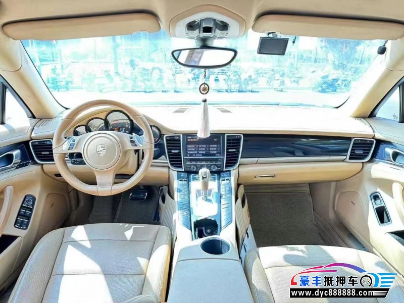 12年保时捷帕纳梅拉轿车抵押车出售