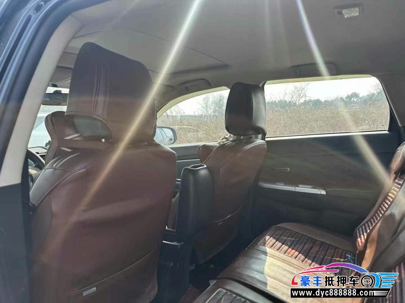 17年三菱劲炫轿车抵押车出售