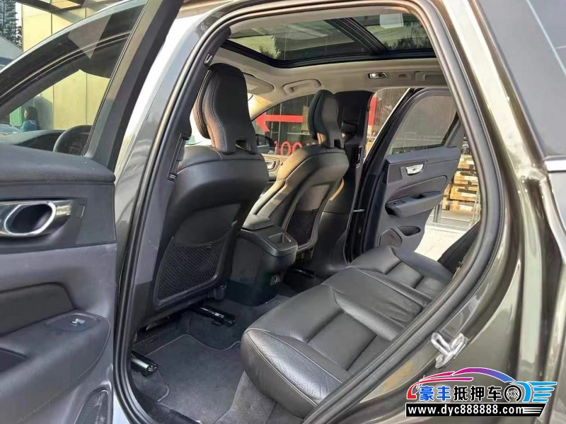 20年沃尔沃XC60轿车抵押车出售