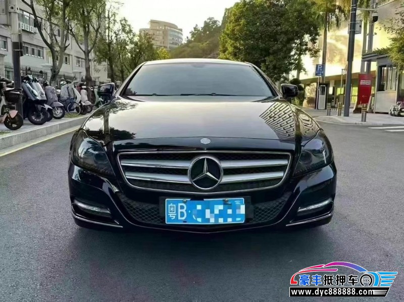 13年奔驰CLS轿车抵押车出售