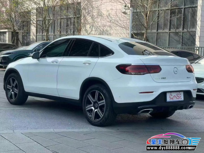 22年奔驰GLC轿车抵押车出售