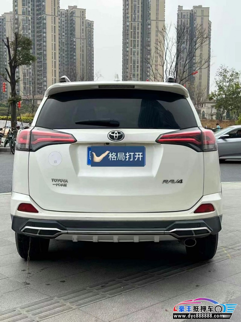 17年丰田RAV4荣放轿车抵押车出售