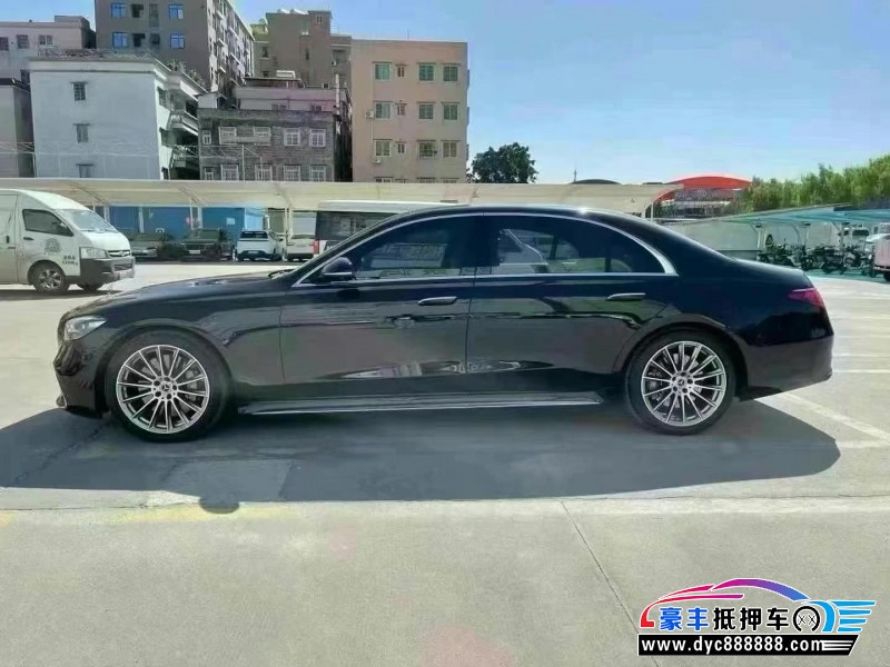 22年奔驰S轿车抵押车出售