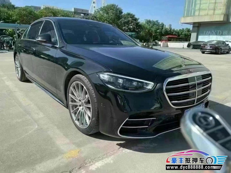 22年奔驰S轿车抵押车出售
