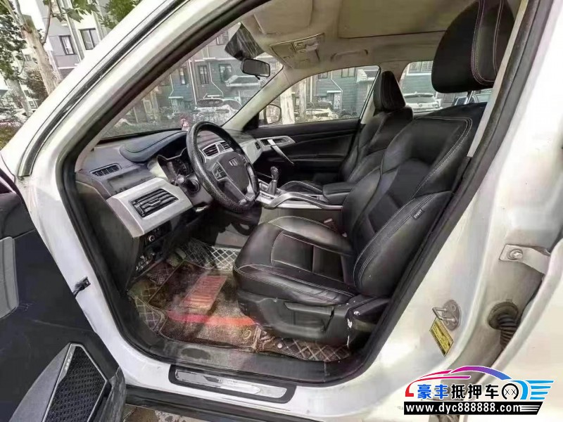 18年吉利博越轿车抵押车出售