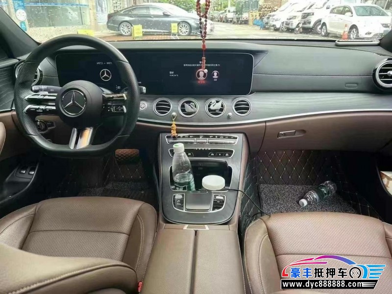 22年奔驰E轿车抵押车出售