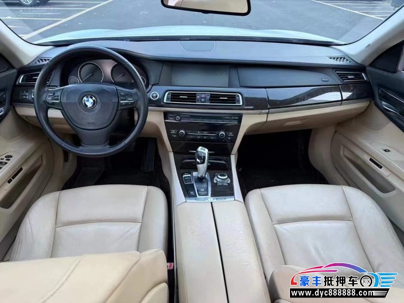 12年宝马7系轿车抵押车出售