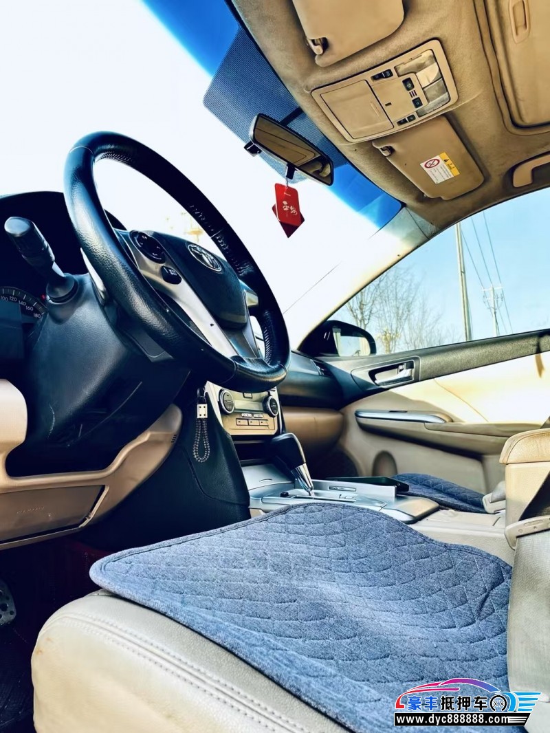 13年丰田凯美瑞轿车抵押车出售