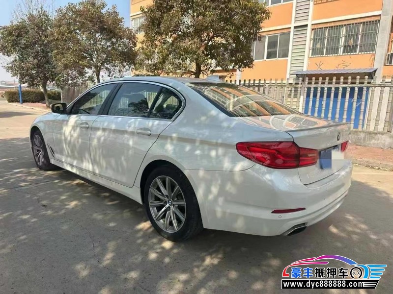 17年宝马5系轿车抵押车出售
