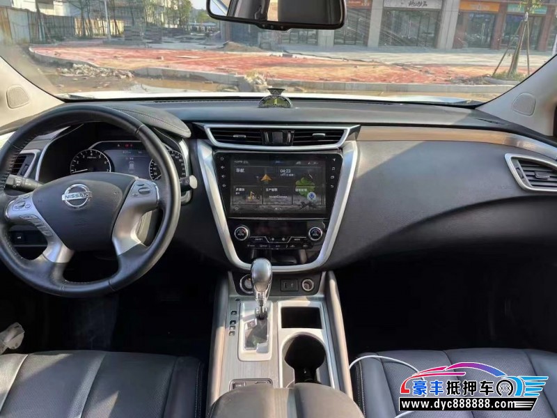 19年日产楼兰轿车抵押车出售