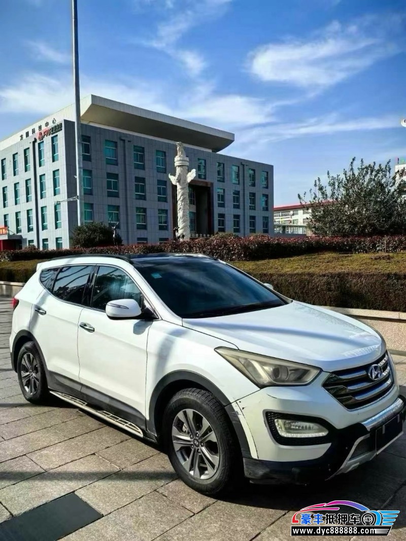 14年现代新胜达轿车抵押车出售