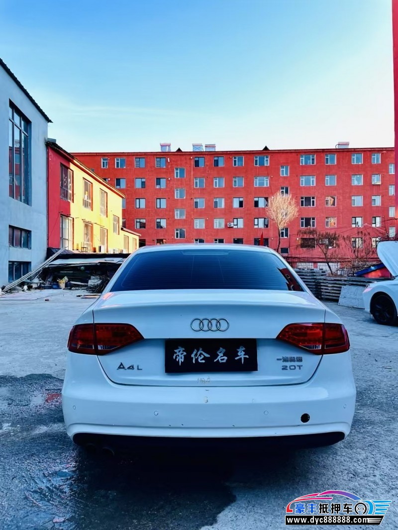12年奥迪A4L轿车抵押车出售