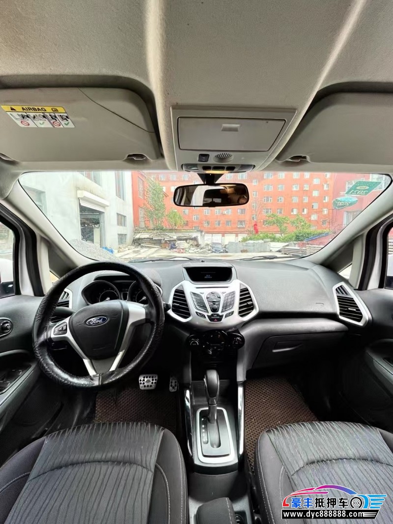 15年福特翼搏轿车抵押车出售
