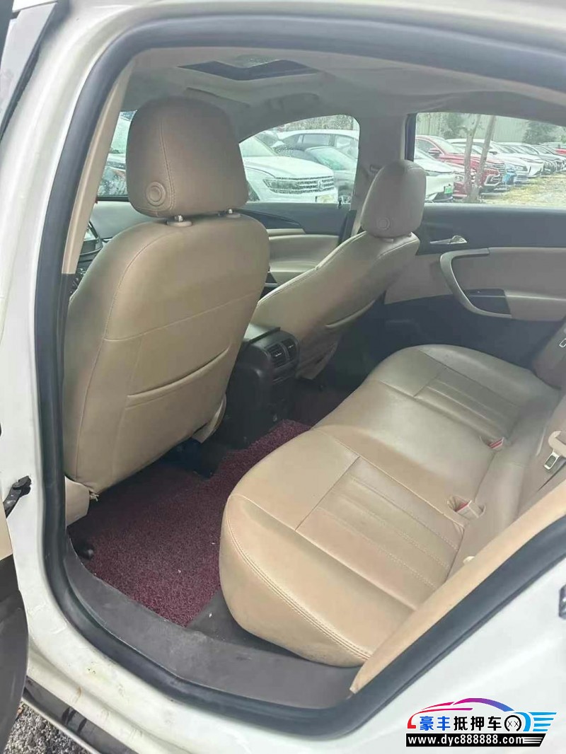 14年别克君威轿车抵押车出售