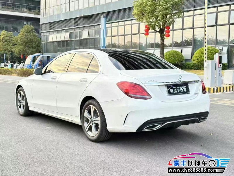 20年奔驰C轿车抵押车出售