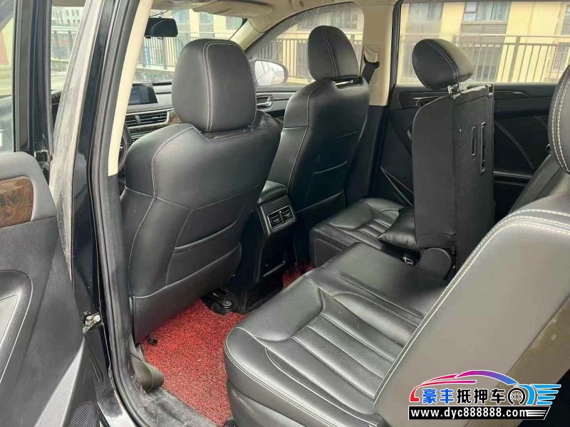 19年东风风光580轿车抵押车出售