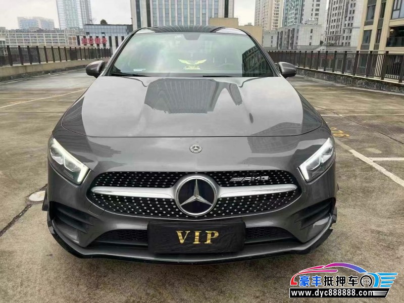 20年奔驰A轿车抵押车出售