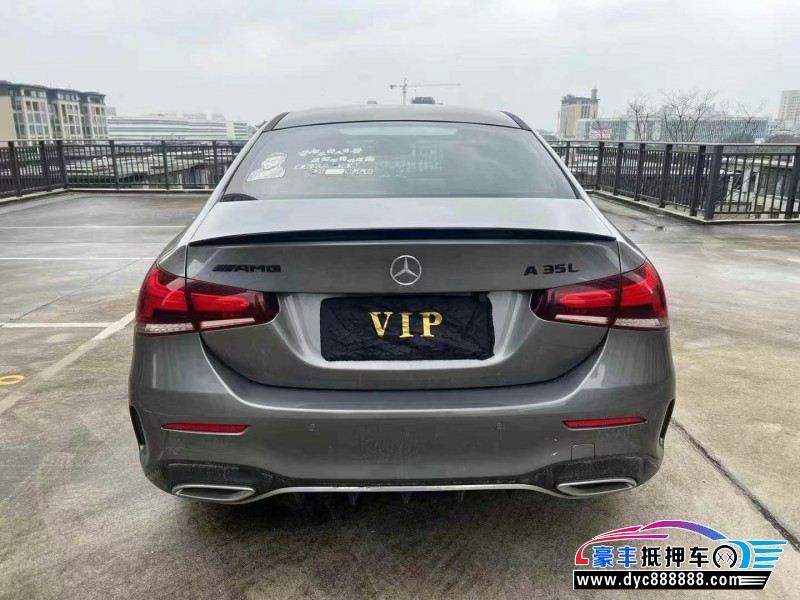 20年奔驰A轿车抵押车出售