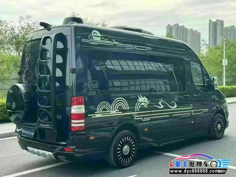 16年奔驰斯宾特轿车抵押车出售