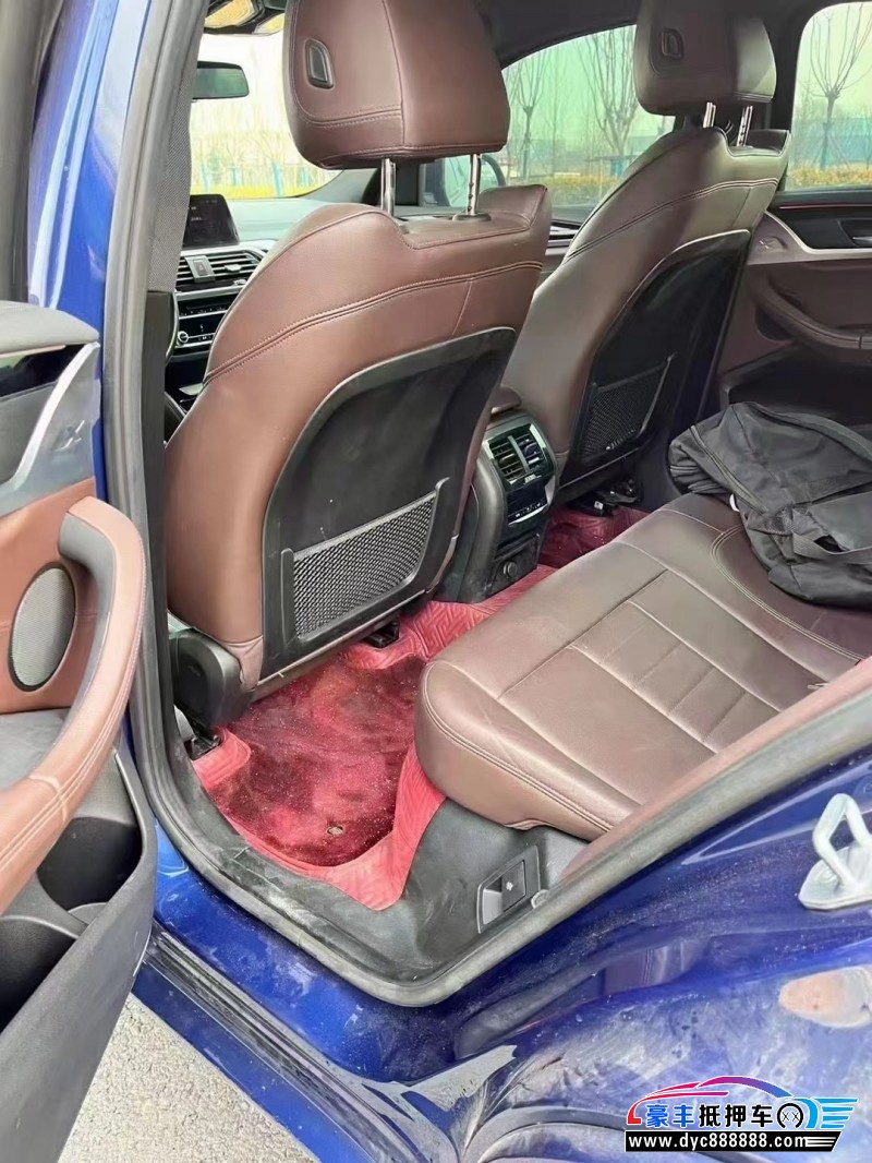 19年宝马X4轿车抵押车出售