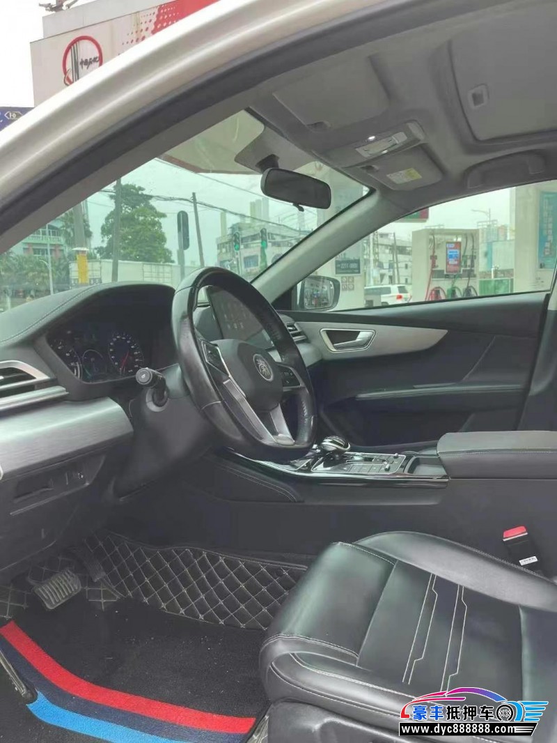 23年比亚迪秦轿车抵押车出售