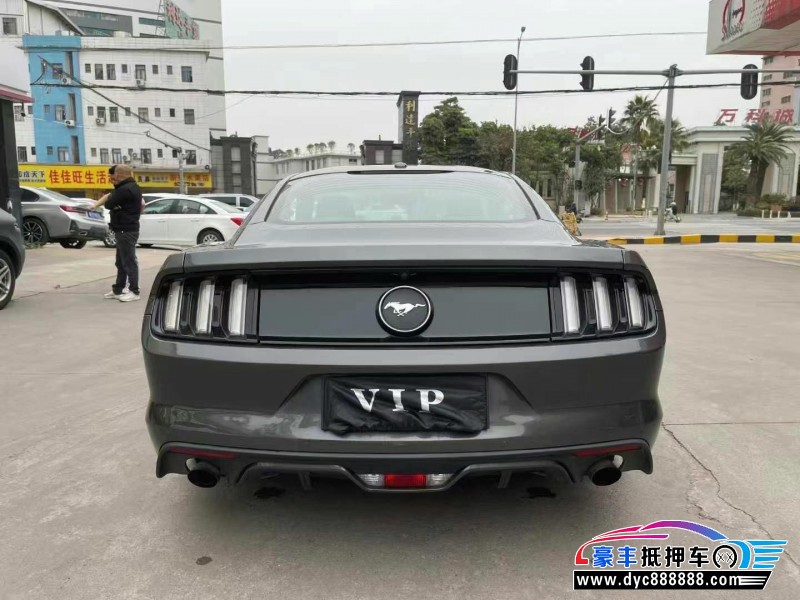 17年福特野马轿车抵押车出售